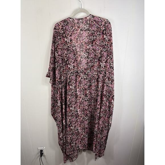 Torrid sheer kimono duster with a pink and black animal print Size 1/2X - Picture 6 of 6